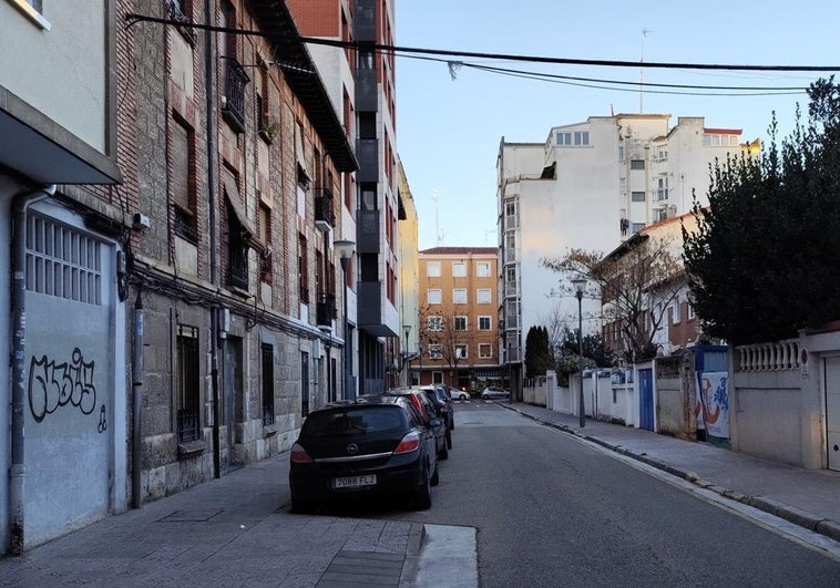 Calle Conde Lozano, en Los Vadillos.