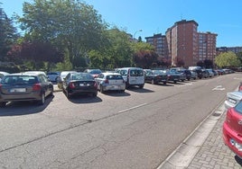 El PP proyecta un aparcamiento en altura en la calle María Amigo.