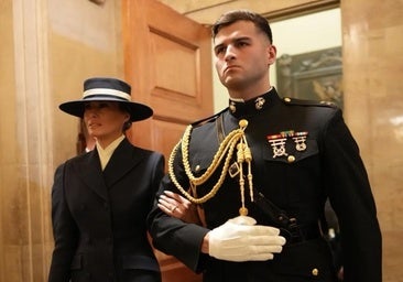 El acompañante de Melania Trump en la investidura y su vínculo con Burgos
