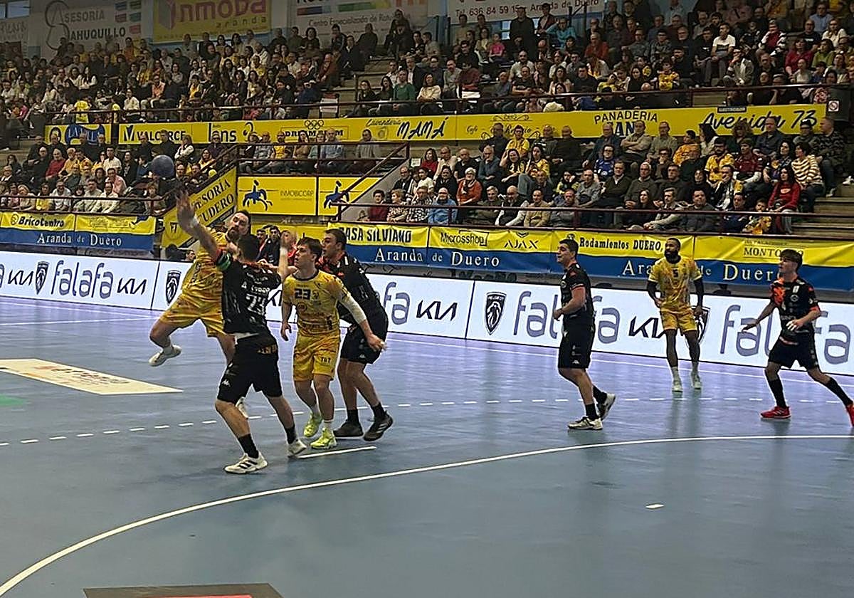 El Tubos Aranda se queda a las puertas contra Ademar en casa.