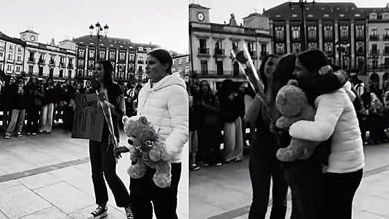 La declaración de amor en la Plaza Mayor de Burgos que se ha hecho viral