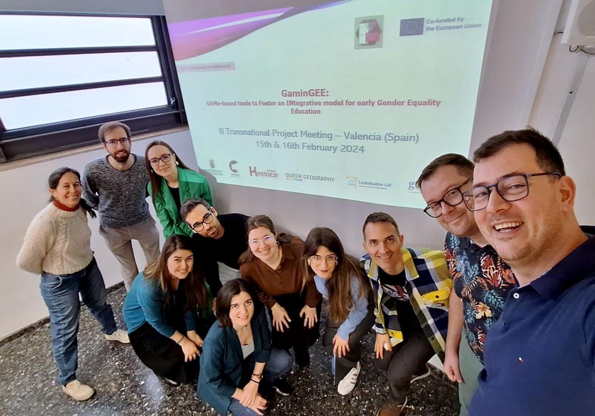 Equipo de desarrollo del videojuego.
