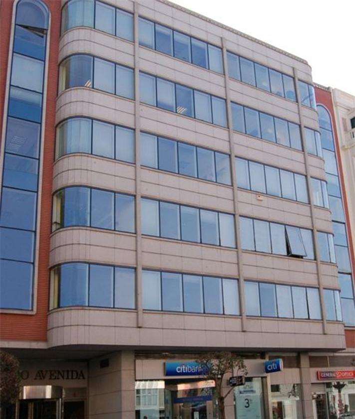 Imagen secundaria 2 - La vida en su máximo esplendor en la zona más exclusiva de Burgos