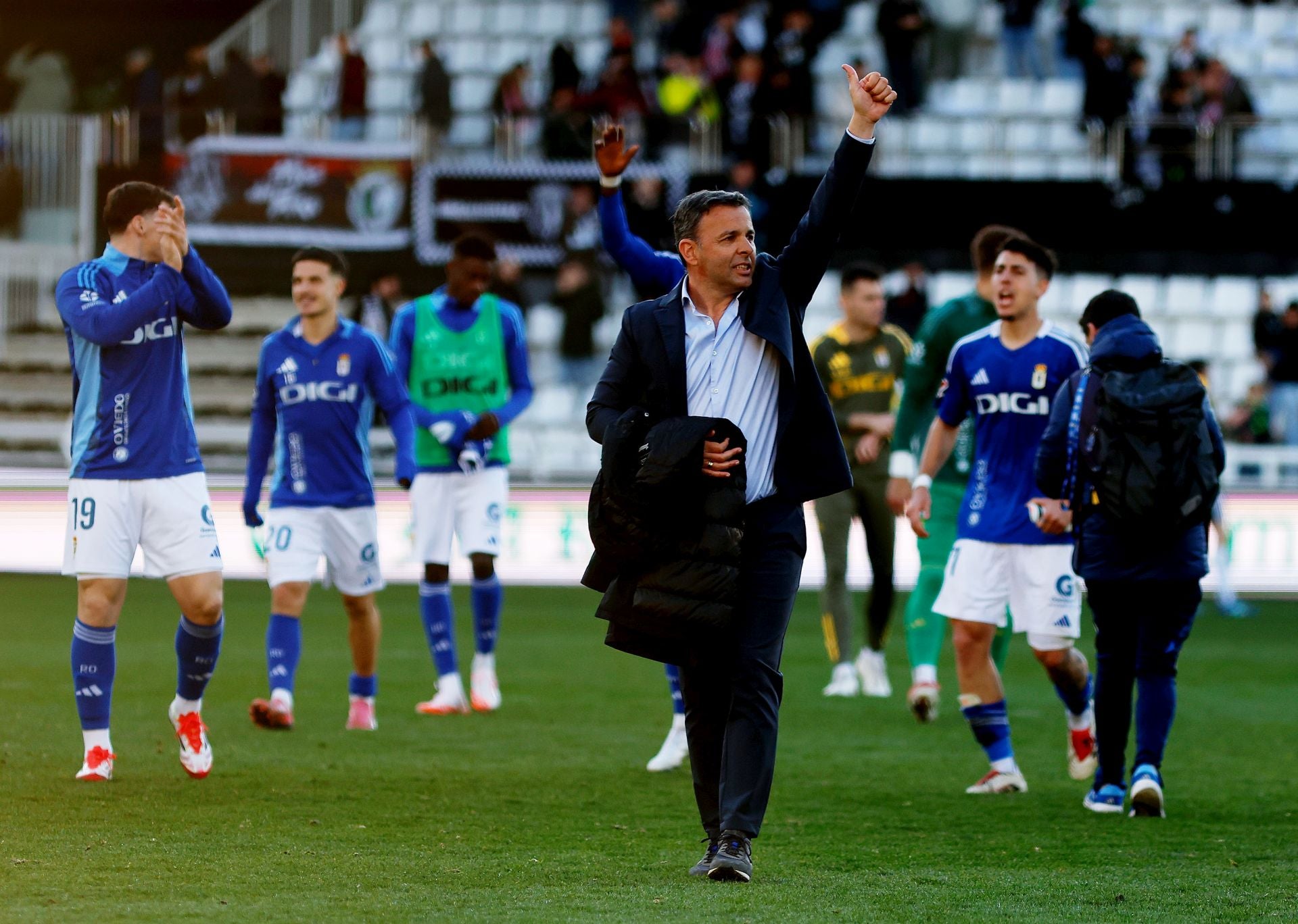El Burgos deja escapar los tres puntos de El Plantío frente al Real Oviedo