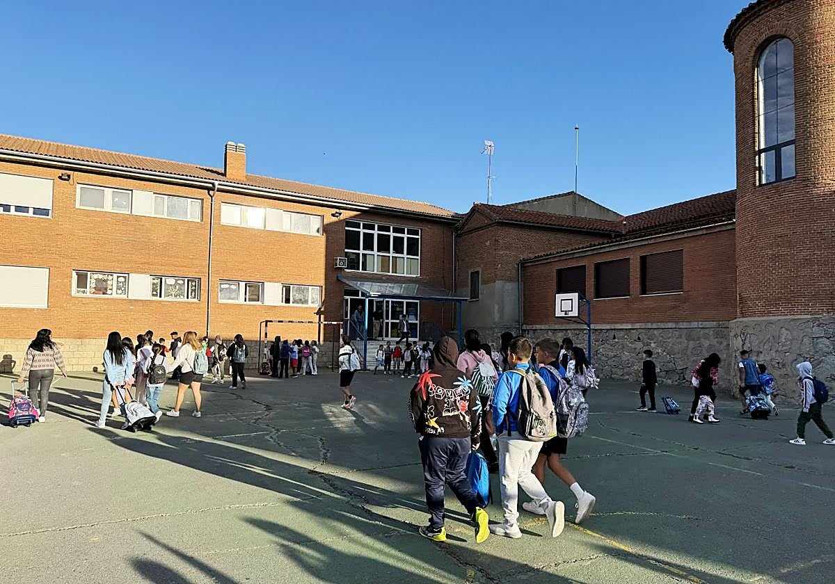 Imagen de archivo del inicio de curso en el colegio Cervantes, en Ávila.