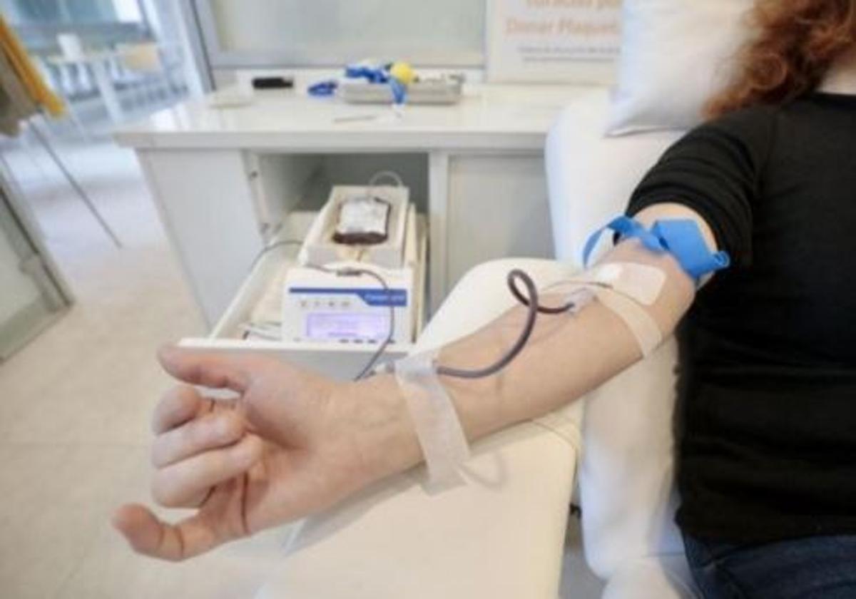 Foto de archivo de una donación de sangre.