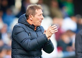 Luis Miguel Ramis, en el área técnica de Castalia.