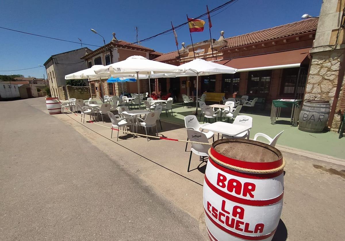 El bar y la casa que se alquilan en un pueblo de Burgos por 160 euros al mes