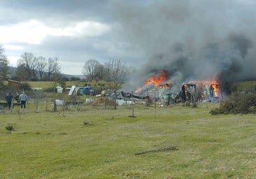 Herido un varón en el incendio de una nave en un pueblo de Burgos