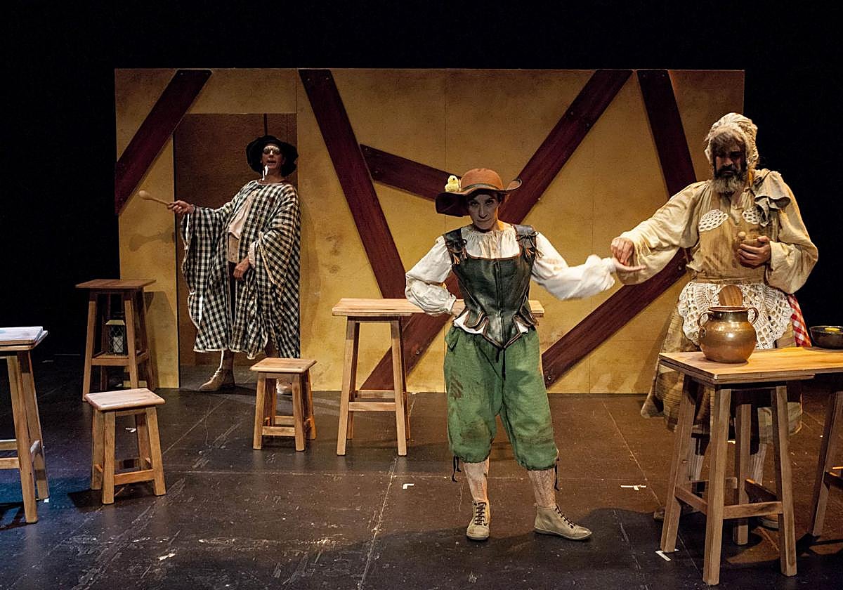 Escena de la obra 'Ñam Ñam', interpretada por Bambalúa Teatro.