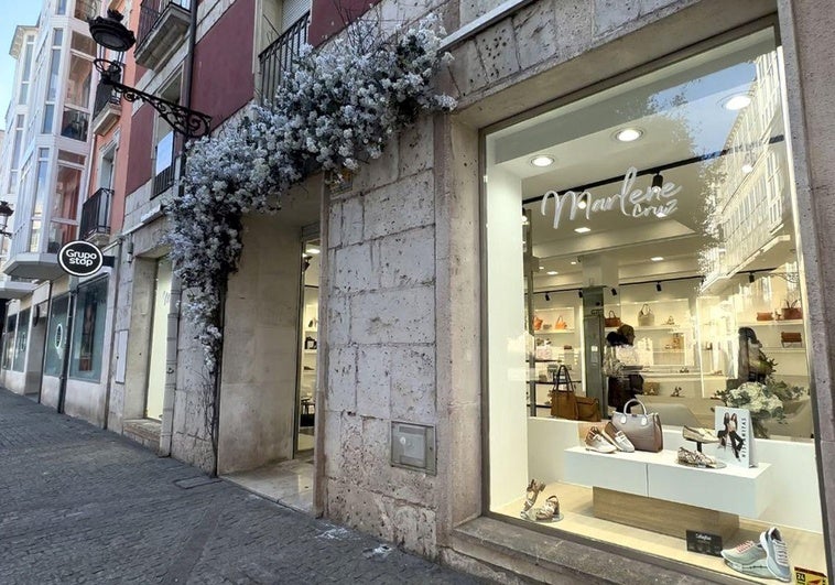 Fachada de la zapatería Marlene Cruz Urban.