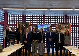 Participantes en la reunión de los socios españoles que integran la Red de Cooperación de las Rutas del Emperador Carlos V.