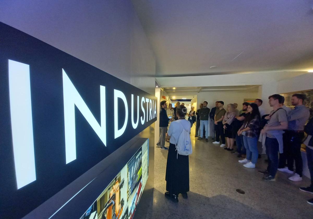 Una treintena de expertos internacionales visitan las instalaciones de Burgos Industria