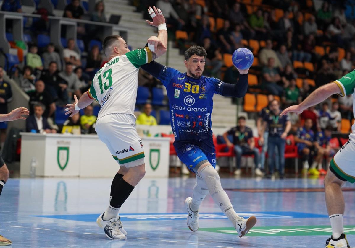 El Tubos Aranda conquista Pamplona tras un brillante recital