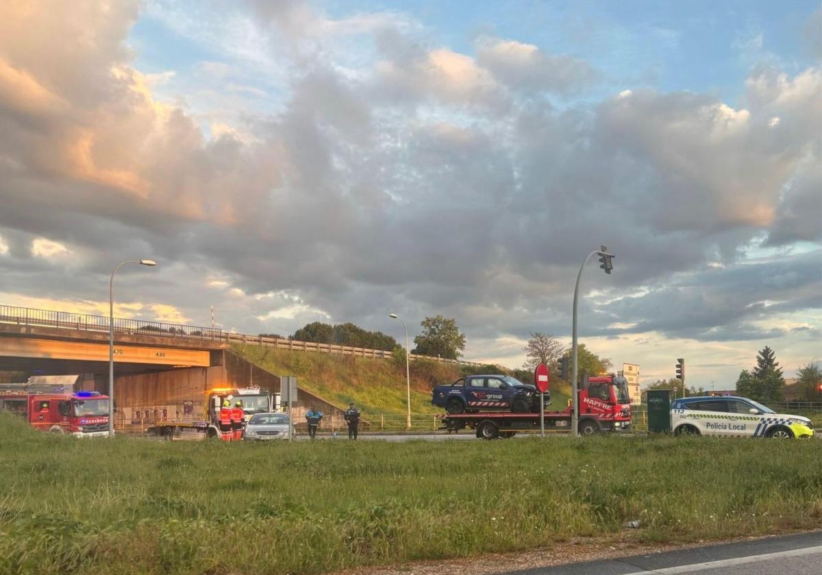Un aparatoso accidente deja varios heridos leves en Aranda