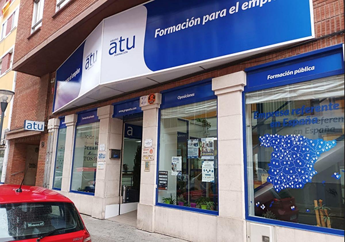 Fachada del centro del Grupo ATU.