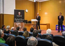 Javier González de la Viuda, durante su nombramiento como nuevo director de la Escuela Politécnica Superior (EPS) de la UBU.