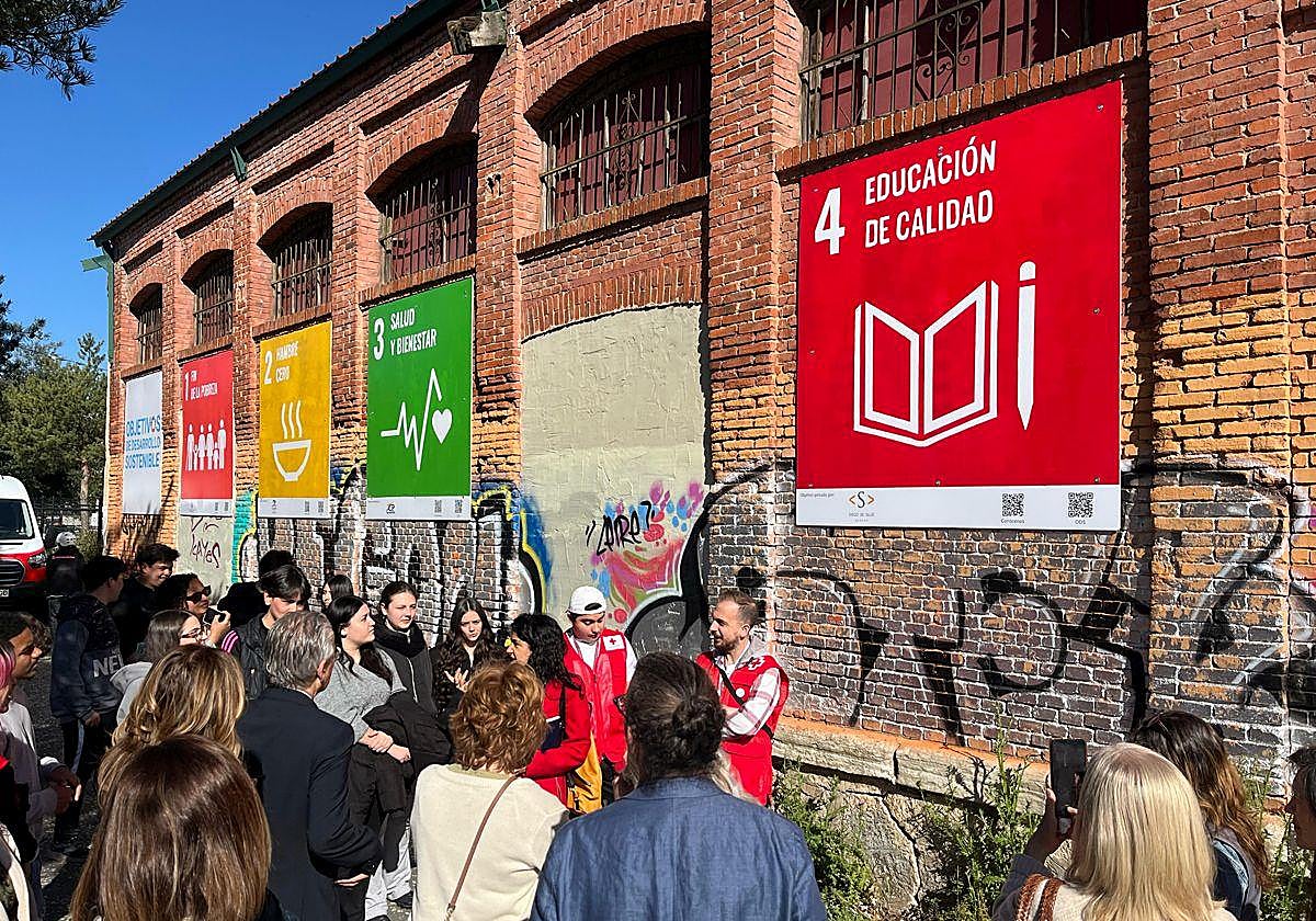 Presentación del mural y de los 19 paneles, dedicado a los Objetivos de Desarrollo Sostenible.