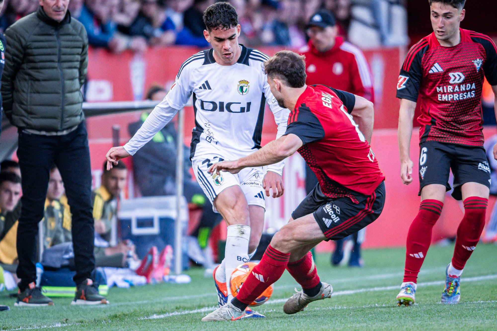 La derrota del Burgos CF en el derbi, en imágenes