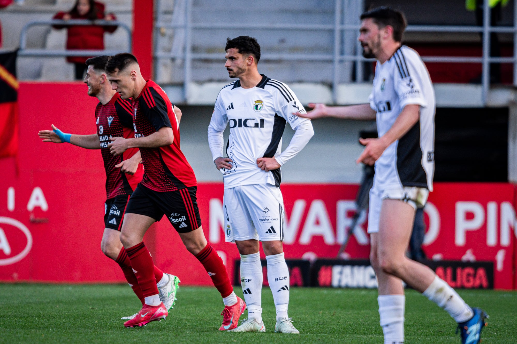 La derrota del Burgos CF en el derbi, en imágenes