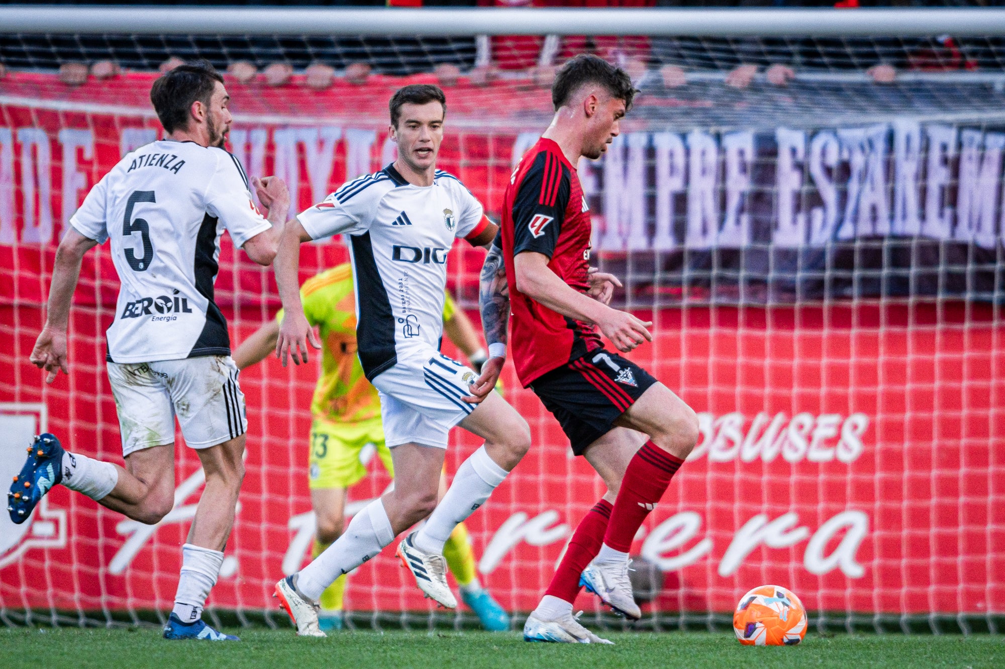 La derrota del Burgos CF en el derbi, en imágenes