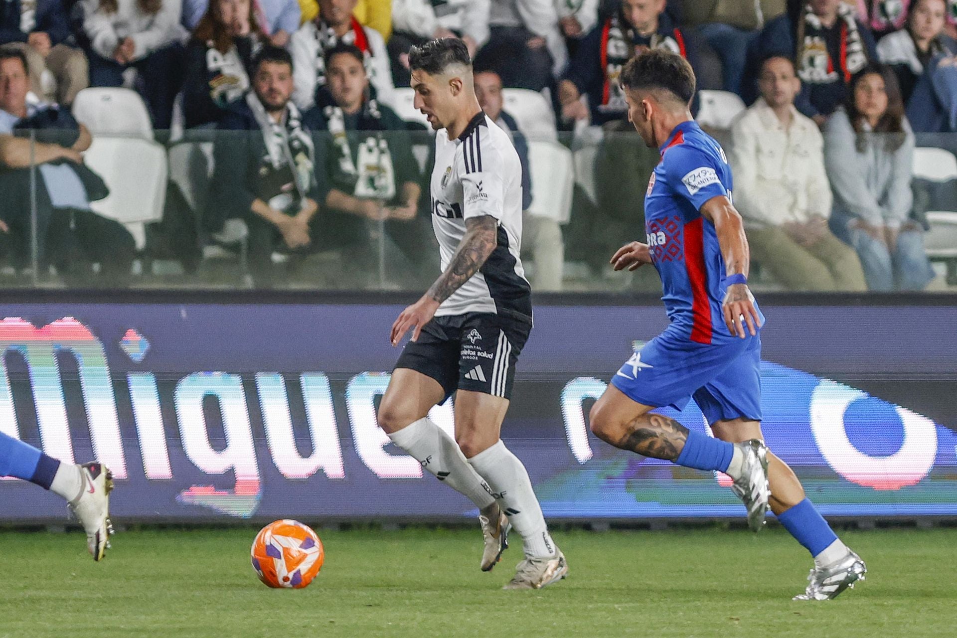 La derrota del Burgos frente al Elche, en imágenes