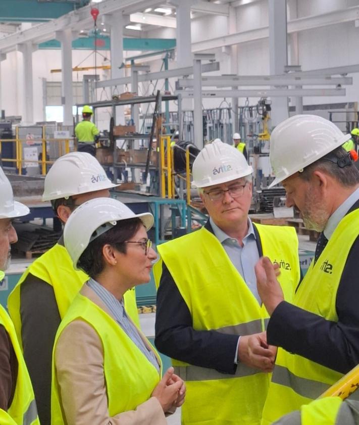 Imagen secundaria 2 - Visita de la ministra de Vivienda en Aranda de Duero.