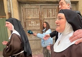 Las monjas cismáticas de Belorado a su llegada a los juzgados de Briviesca.