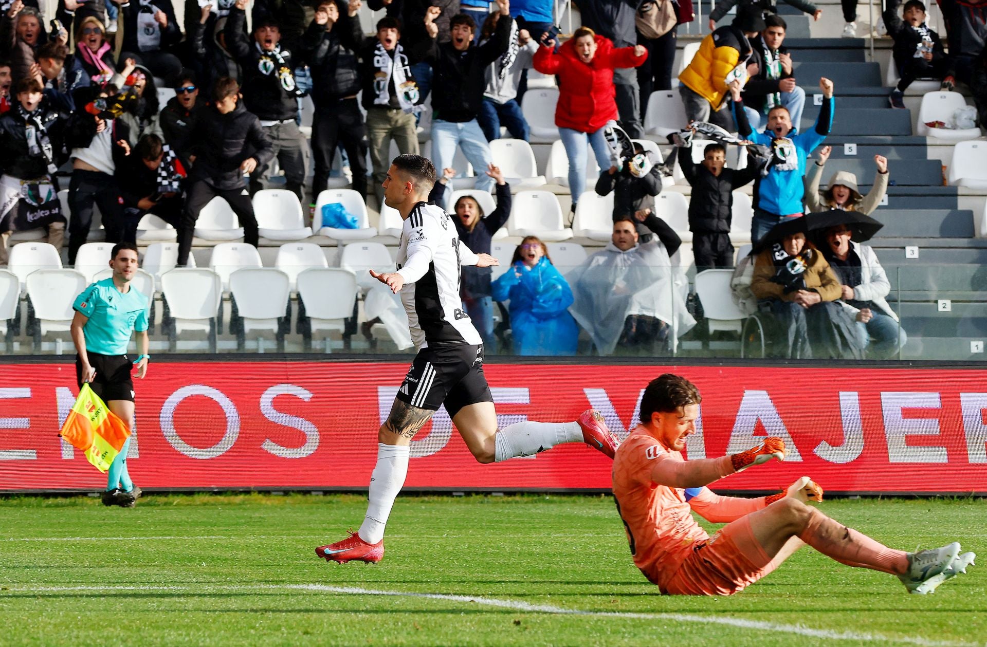 El partidazo del Burgos CF frente al Córdoba, en imágenes