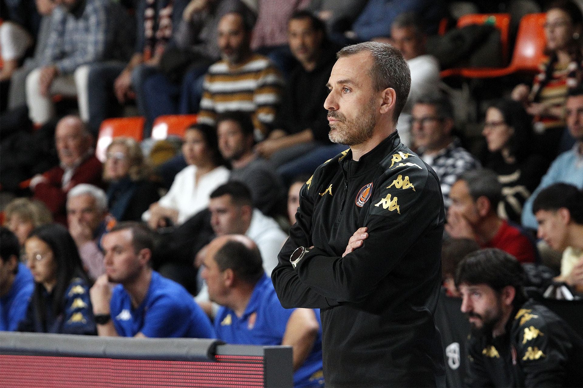 Imágenes de la derrota, aunque pase a playoffs, del Tizona