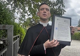 José Ceacero cuando vivía en Belorado con las monjas cismáticas.