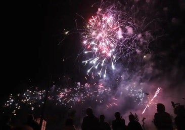 Destinan 105.000 euros para contratar los fuegos artificiales de Sampedros