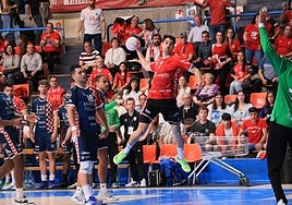 Álex Chan durante el partido