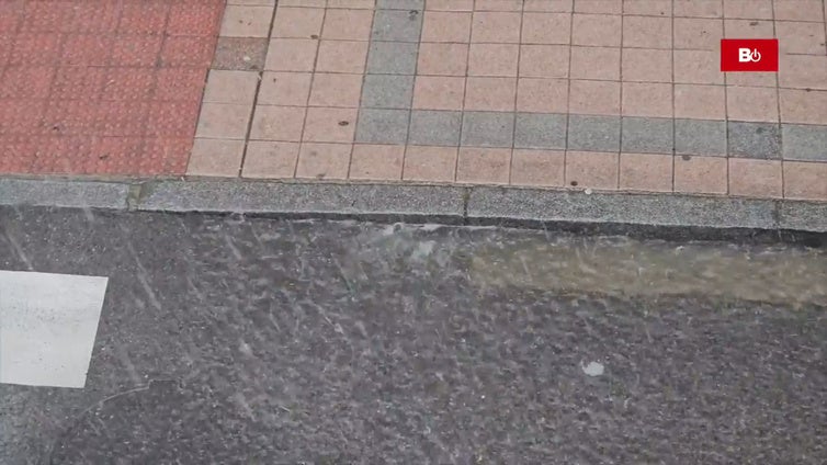 La espectacular tormenta que ha vivido Miranda de Ebro tras un domingo de casi 30 grados