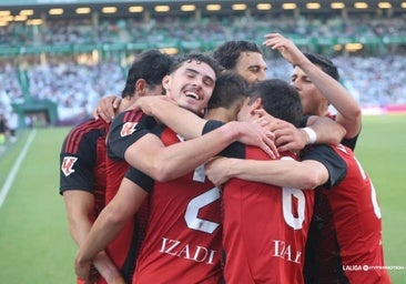 Un gol en el 90 desata la locura en el Mirandés que sueña con el ascenso