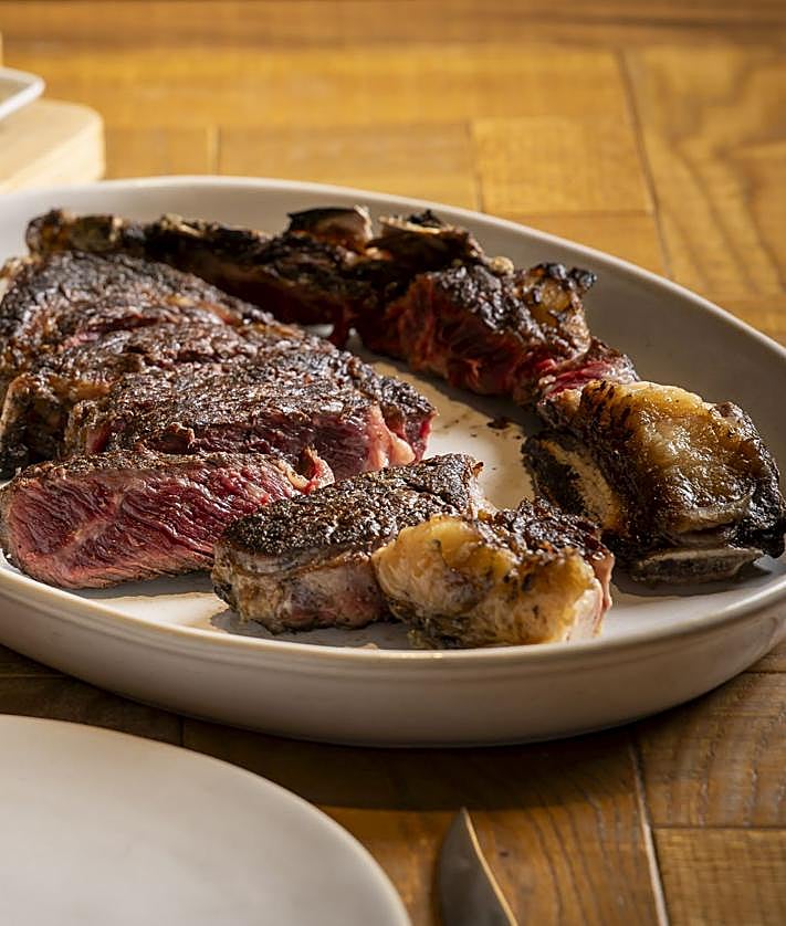 Imagen secundaria 2 - Abraza el culto y respeto a la brasa