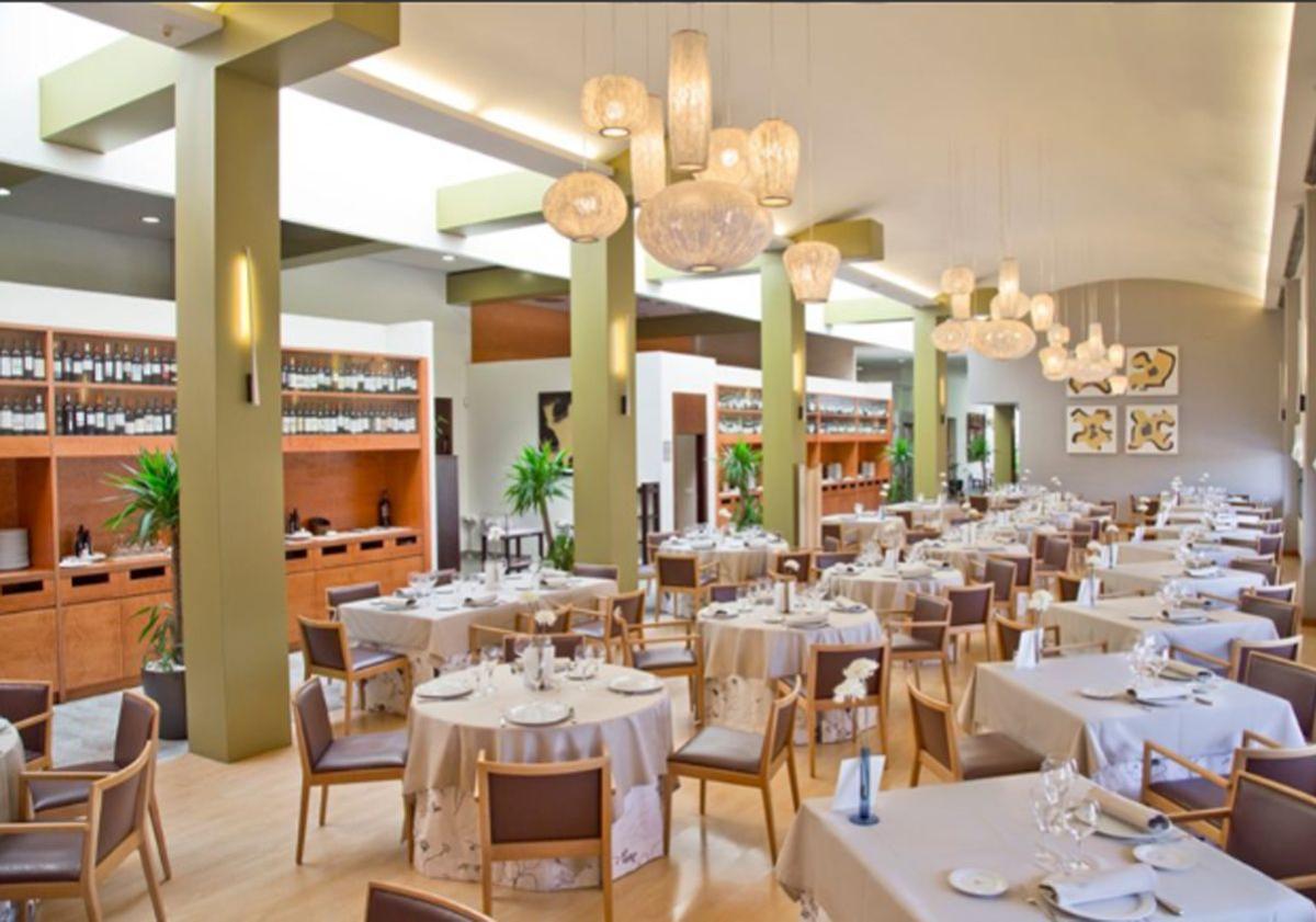 Imagen principal - Vive una experiencia de hotel única en Burgos