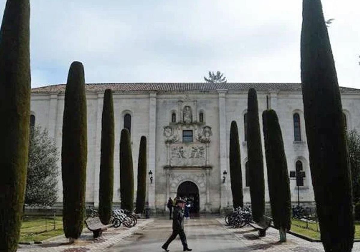 El IES Cardenal López de Mendoza, centro donde estudia Inés Camareno.