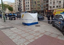 Una carpa de la Policía Local de Burgos cubre el cadáver del hombre.