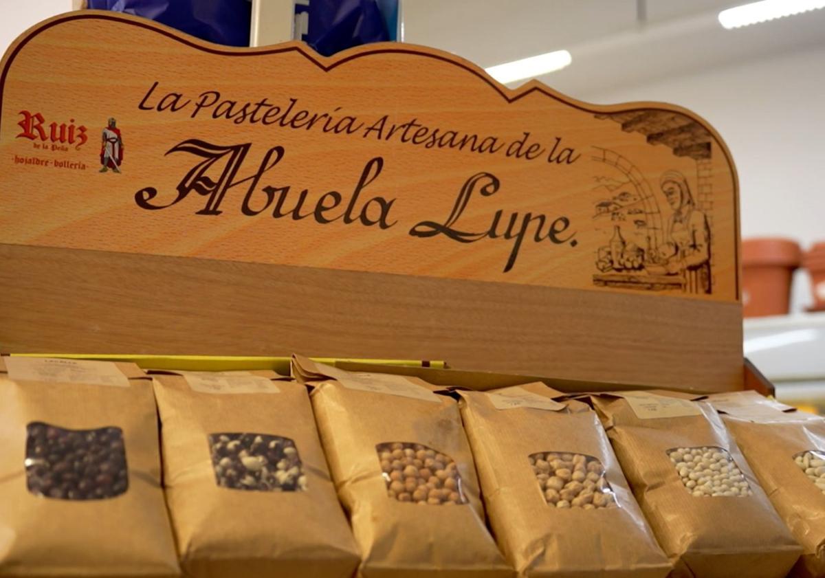 Imagen principal - Algunos de los productos artesanos que se venden en la selección online y gourmet. 