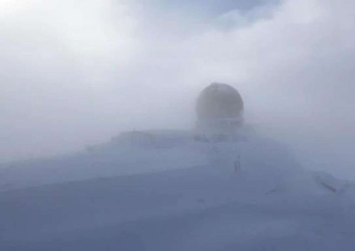 Imagen secundaria 1 - Imágenes de la EVA 12, algunas en pleno invierno.