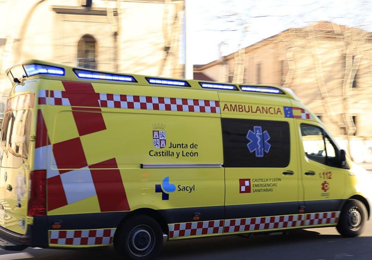 Herido el conductor de un camión al volcar y quedar atrapado en la provincia de Burgos
