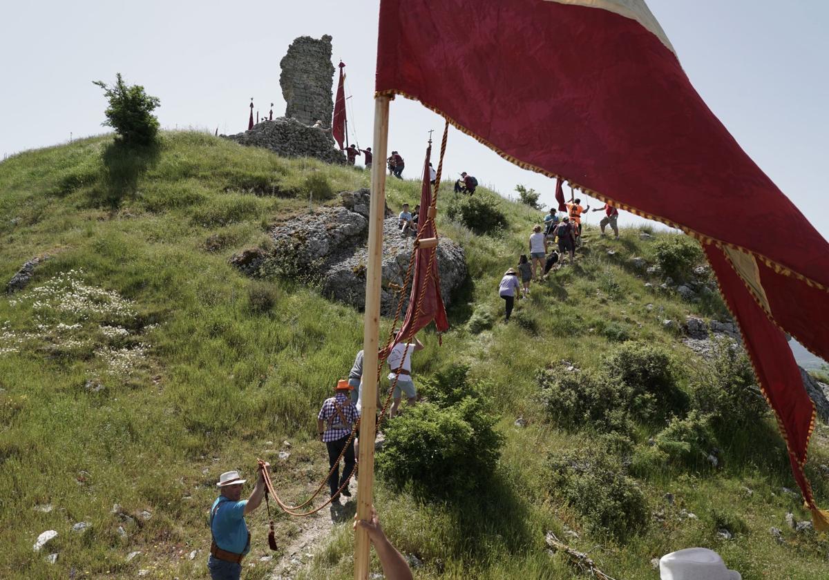 Celebración de la XVI Subida de Pendones al Castillo de Lara.