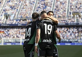 Jugadores del Burgos CF celebrando el gol de Edu Espiau