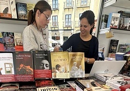 Caseta de Luz y Vida en la Feria del Libro de Burgos.