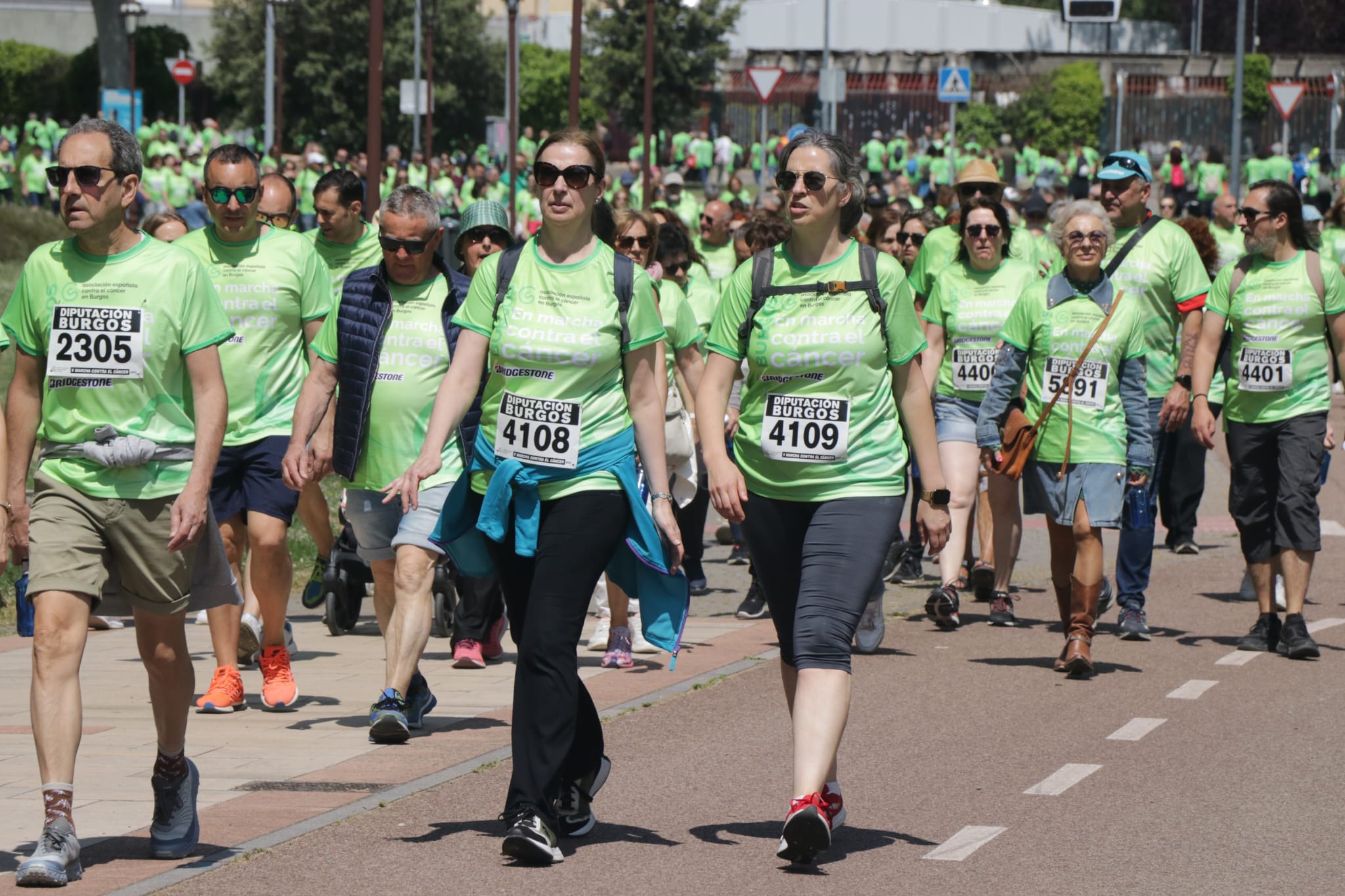 La marcha contra el cáncer de Burgos, en imágenes