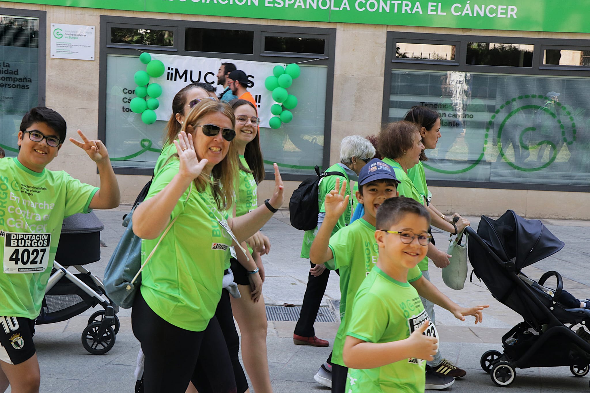 La marcha contra el cáncer de Burgos, en imágenes