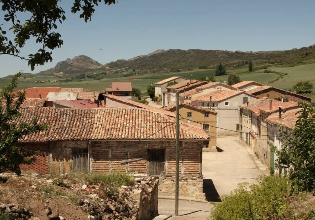 Unas de las rutas tiene a Miraveche en el foco del camino.