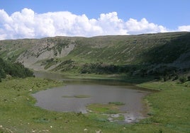 Parque natural Lagunas Glaciares de Neila, en Burgos.
