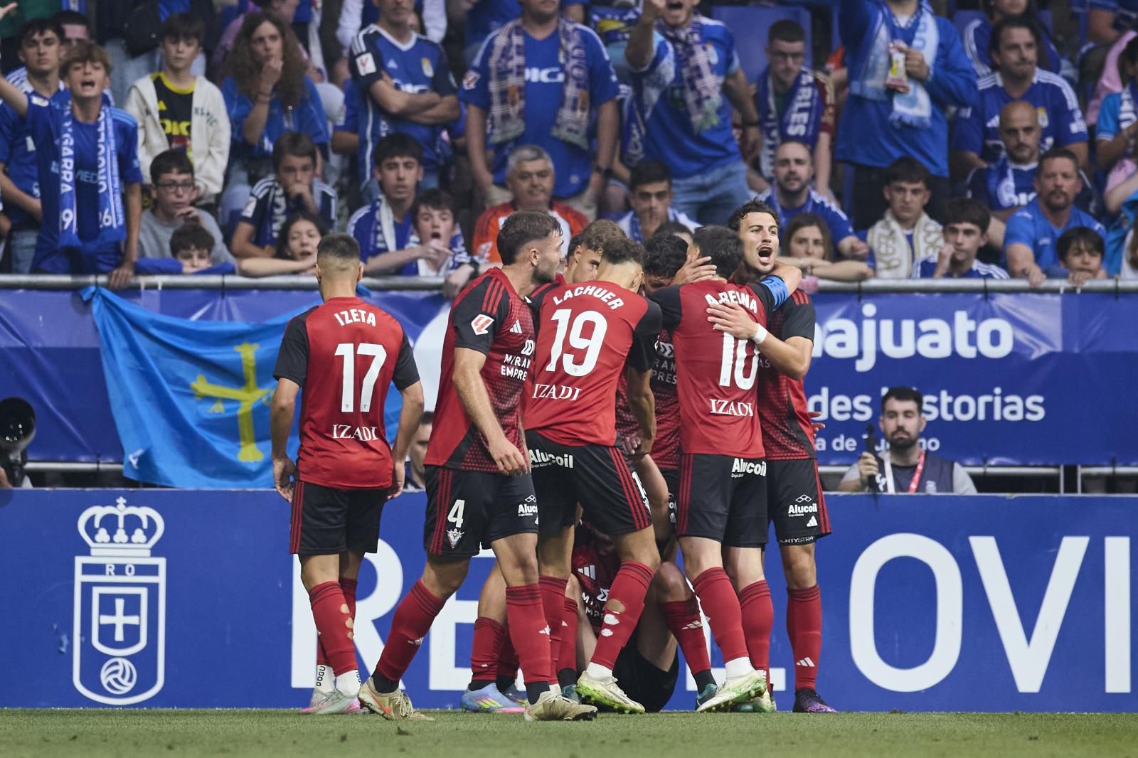 Las mejores imágenes del partido del Mirandés en Oviedo